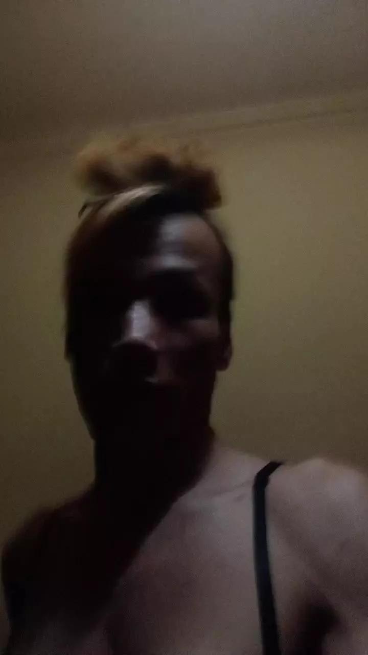 Laryssavi on Cam4 