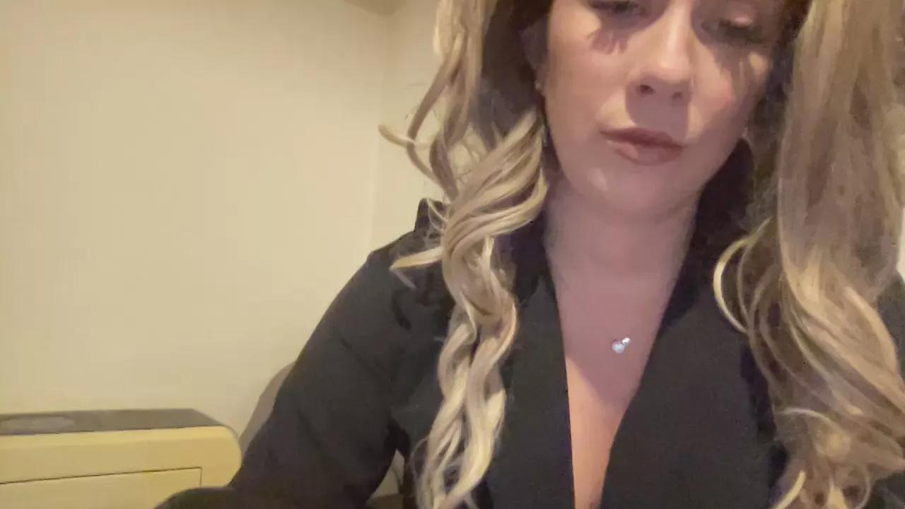 Latifababe on Cam4 