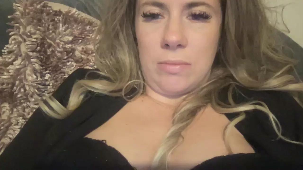 Latifababe on Cam4 