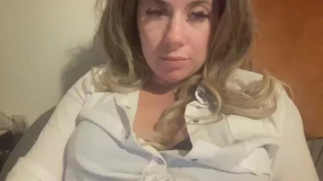 Latifababe on Cam4 
