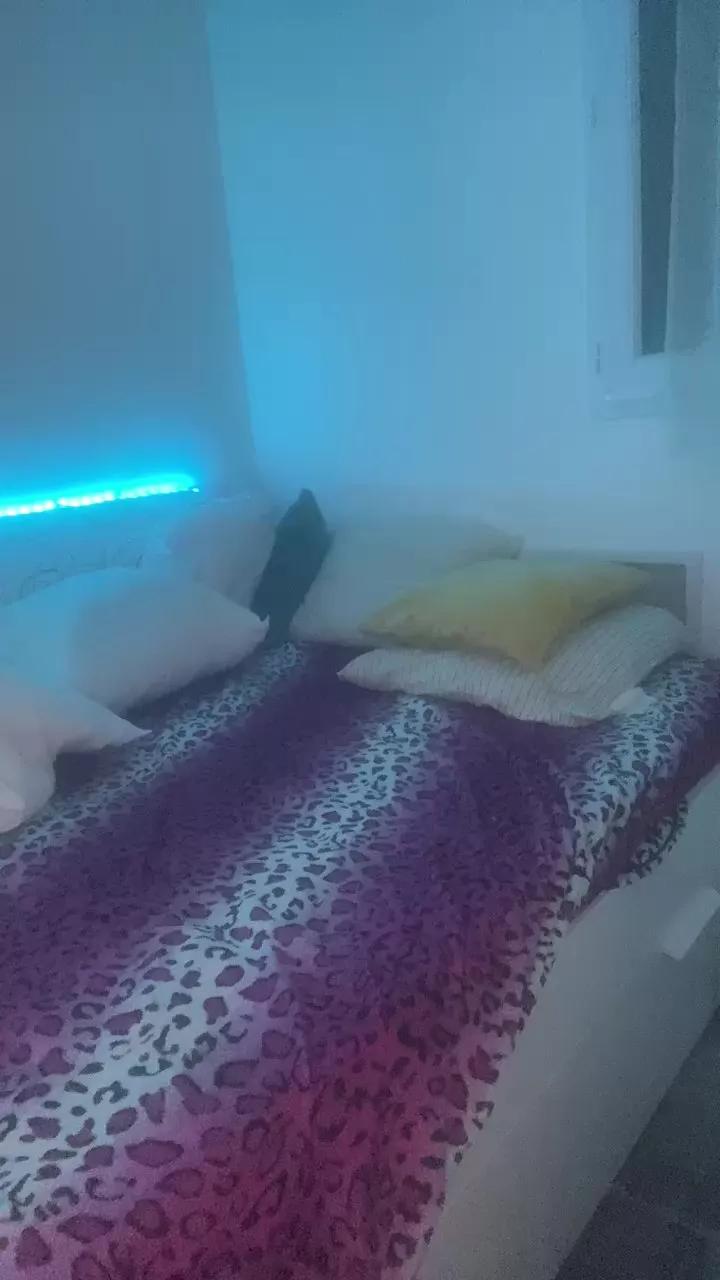 Latinaesp on Cam4 