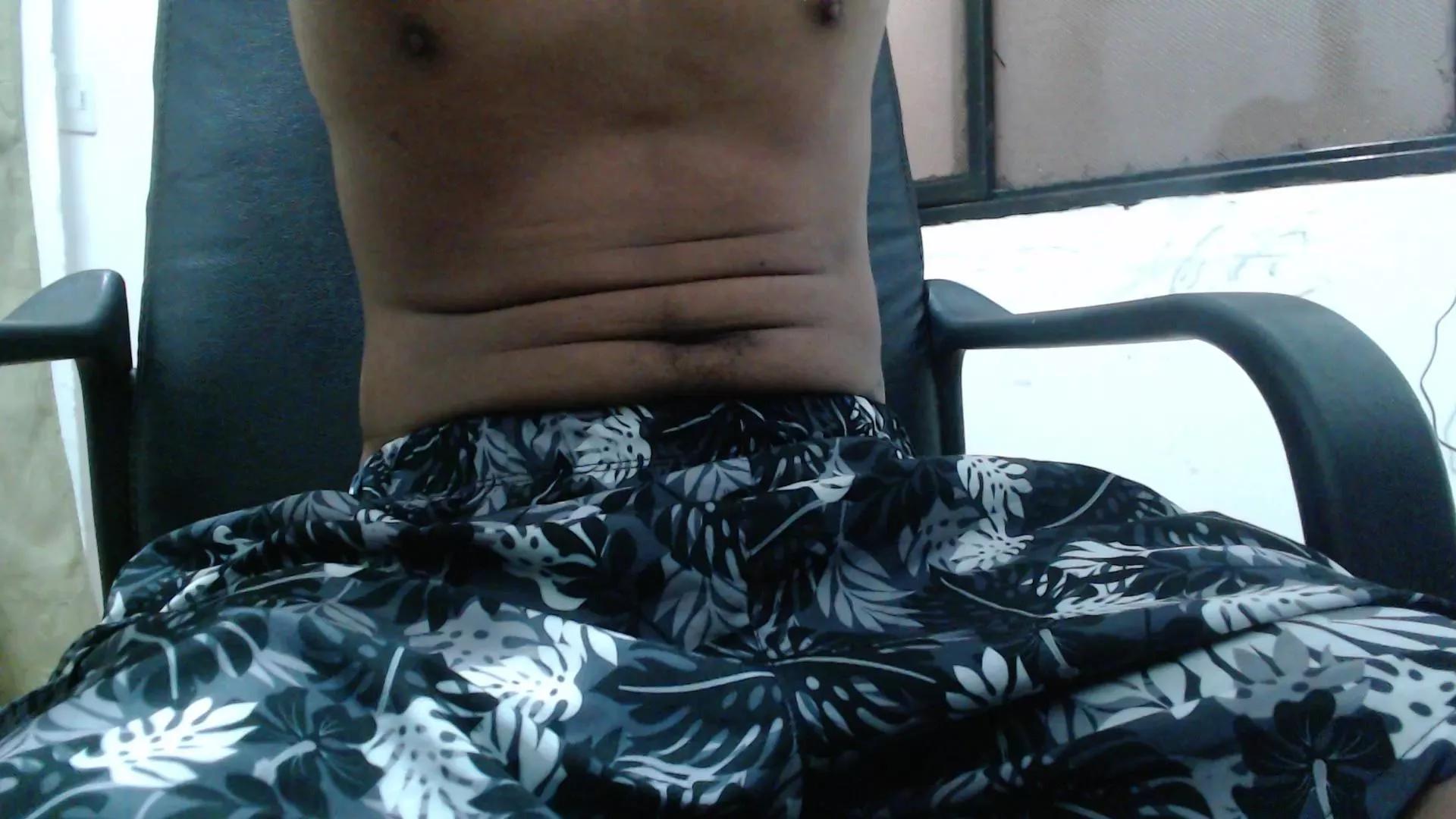 LatinBigCrazy on Cam4 