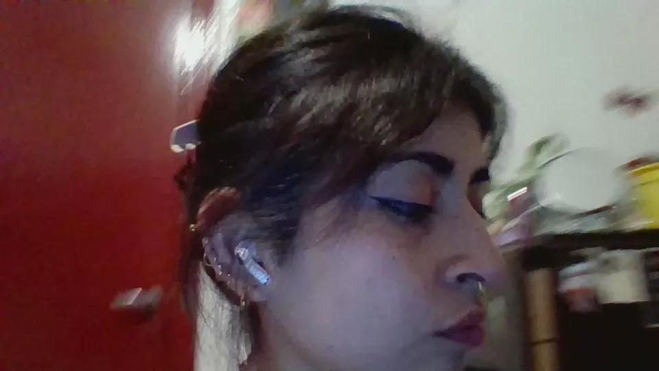lavenderscorpio on Cam4 