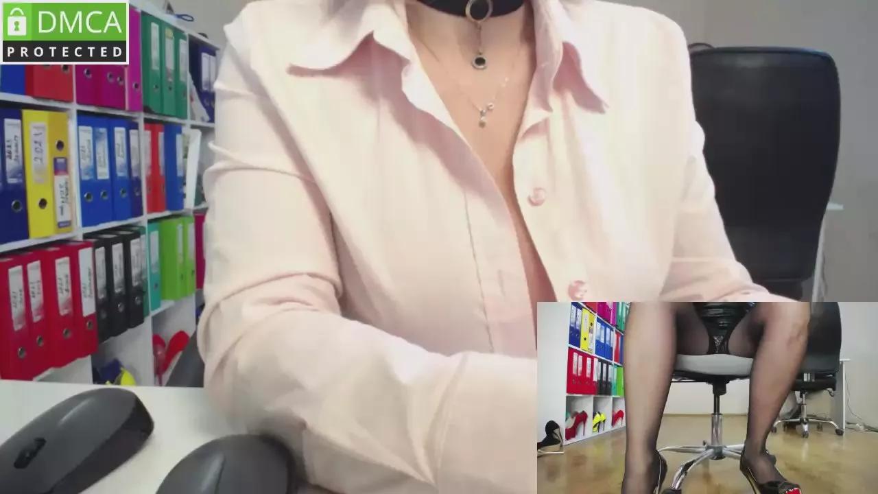 legsoffice on Cam4 
