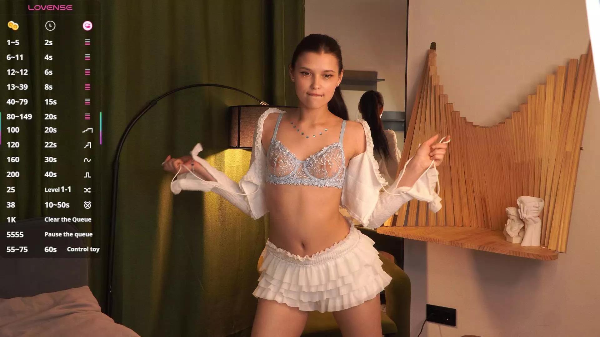 LeilaBuoy on Cam4 
