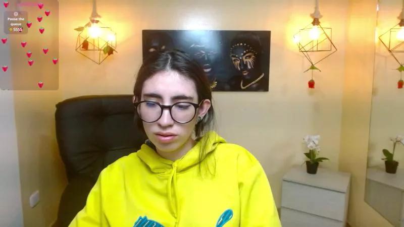 lena_roses on Cam4 