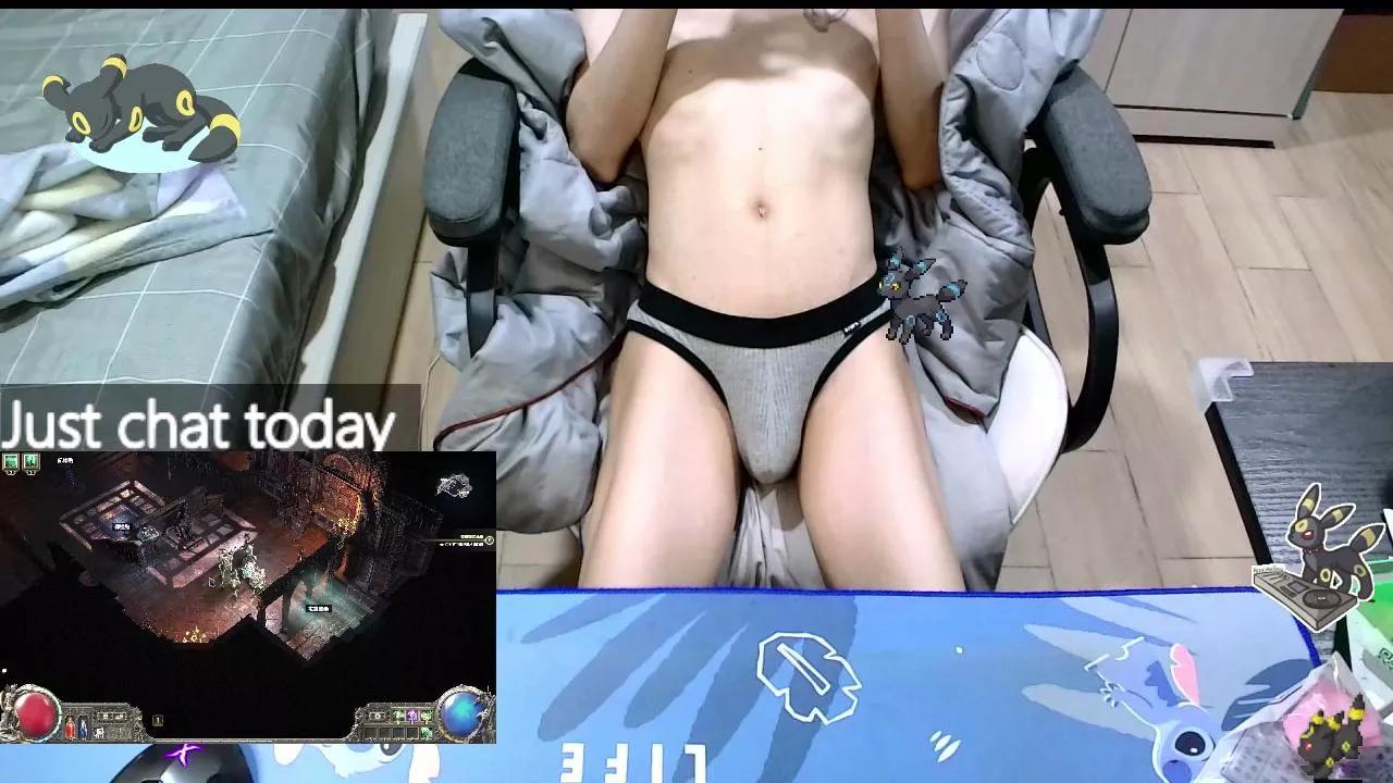Leo0728 on Cam4 