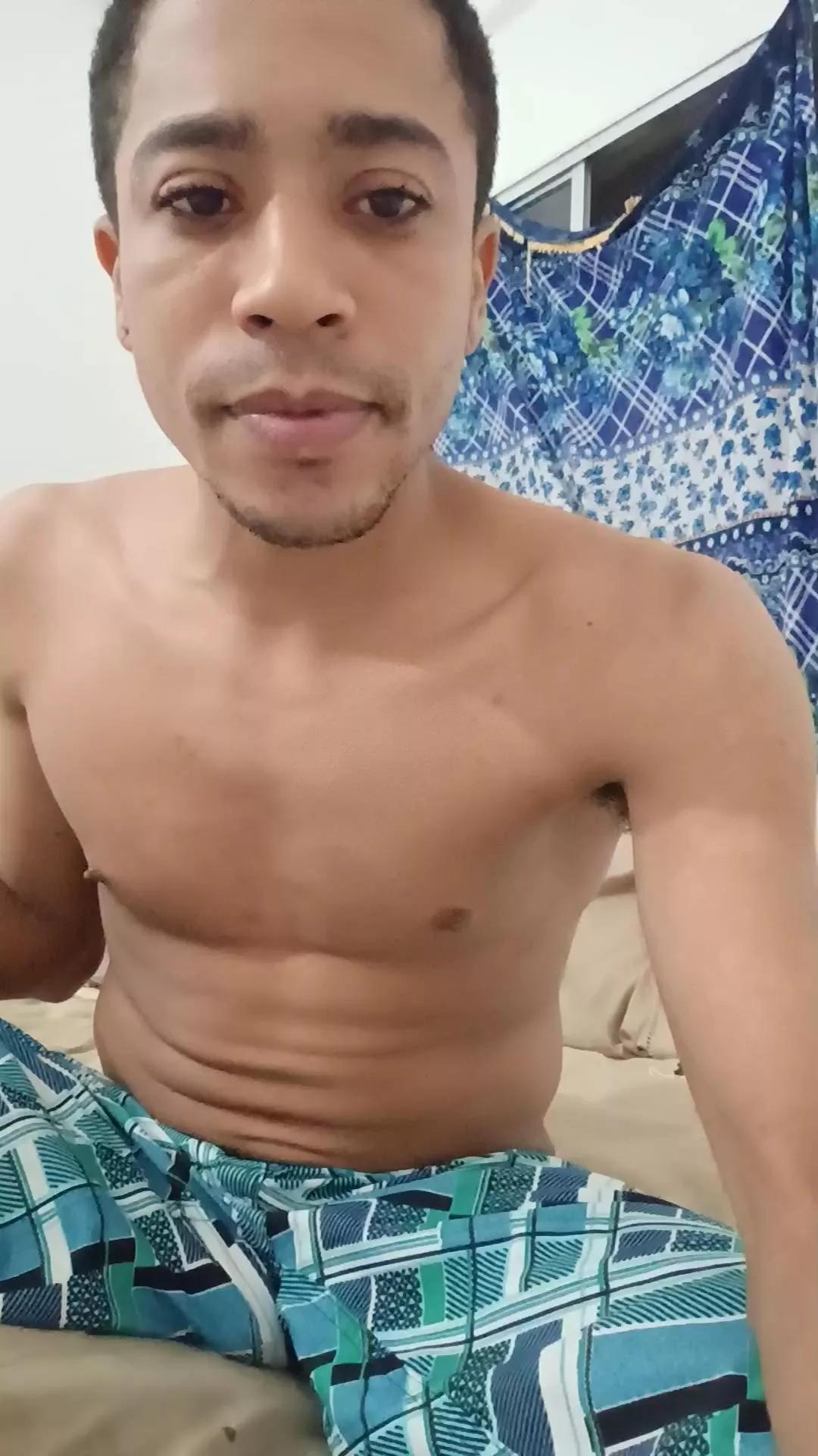 leonx on Cam4 