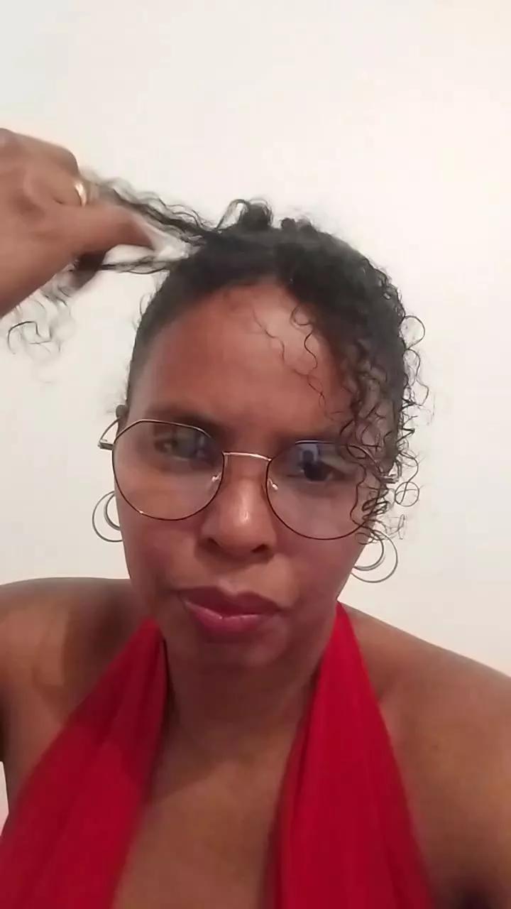 Lesdeuxfleures on Cam4 