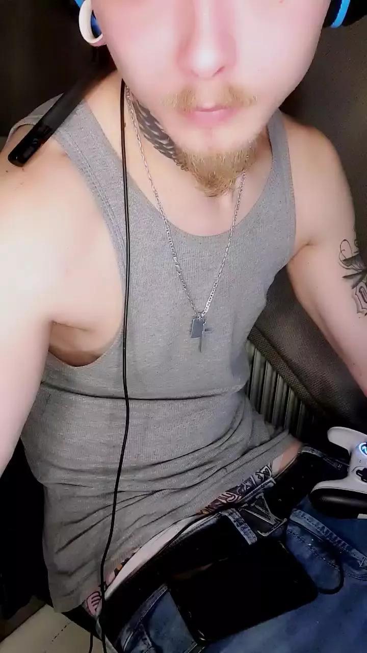 Letsplay4life on Cam4 