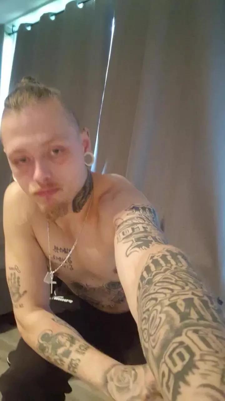 Letsplay4life on Cam4 