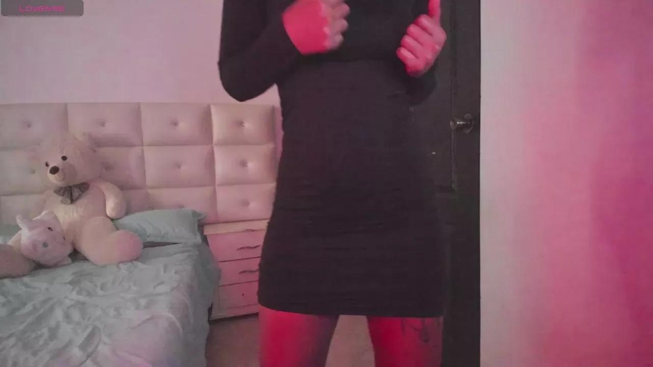 Offline Lexxi_ross on Cam4