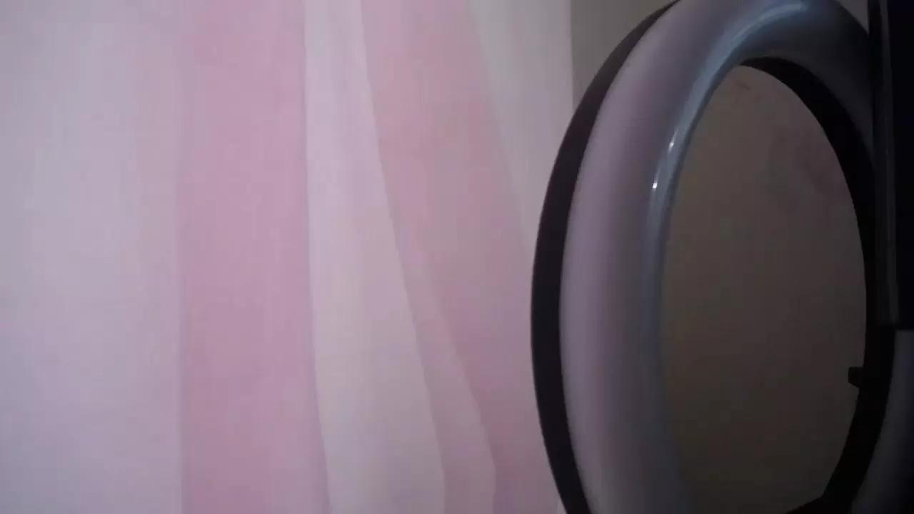 Leyla_Horny_Bg on Cam4 