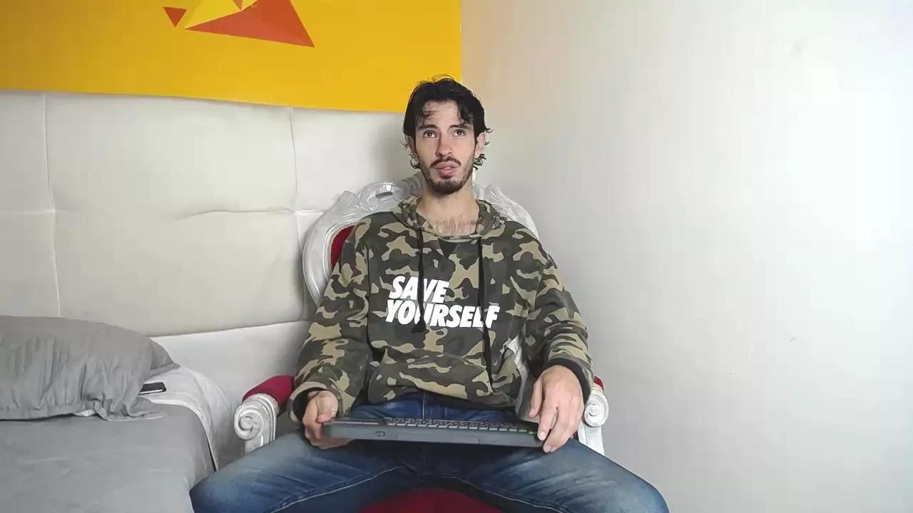 LiamLuxe on Cam4 