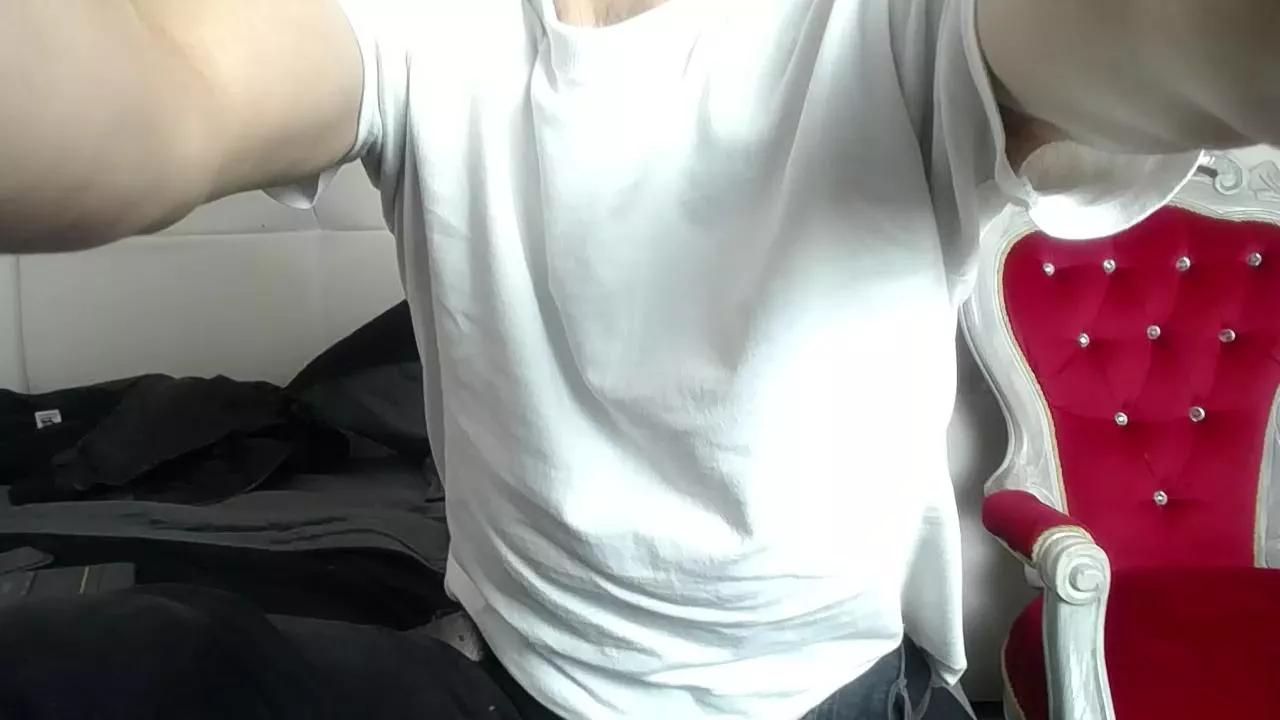 LiamLuxe on Cam4 
