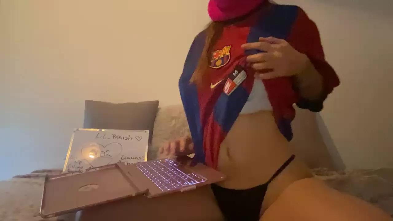 Lili_Parish on Cam4 