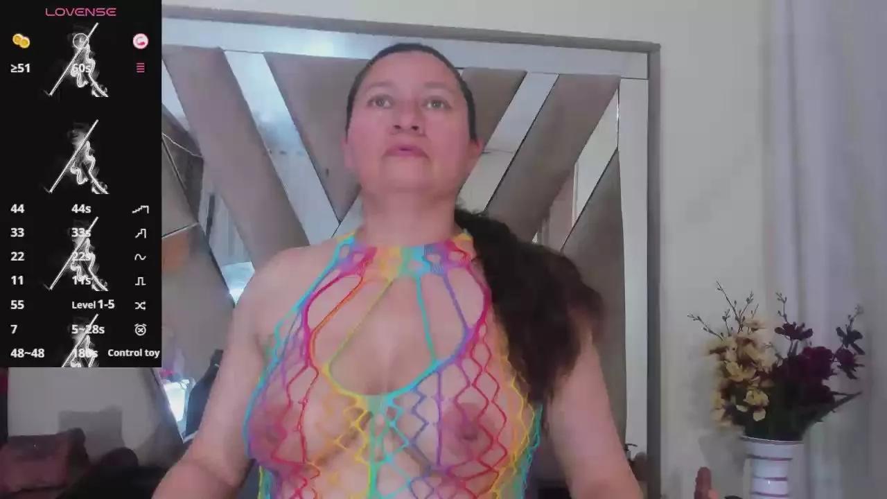 lilith_torres on Cam4 