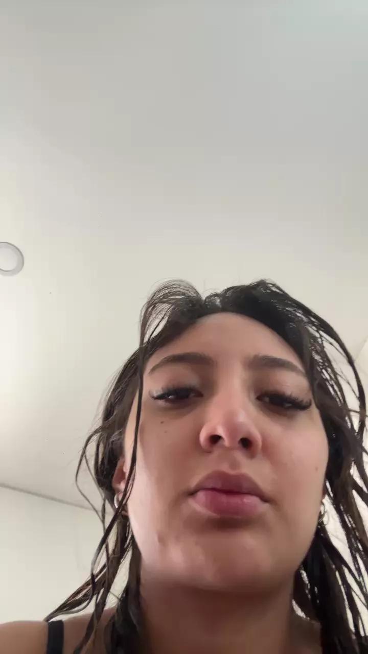 LilyGarcia on Cam4 