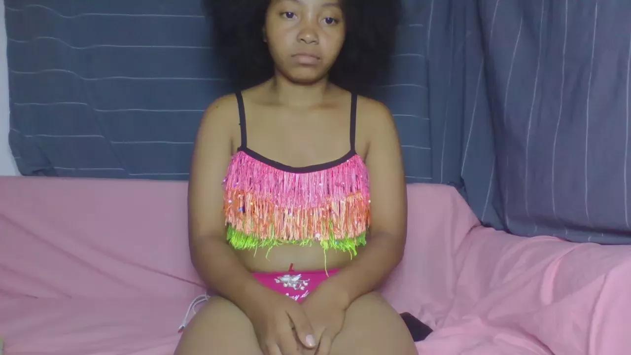 Lina_Belle on Cam4 