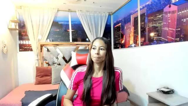 Linda_rosa01 on Cam4 