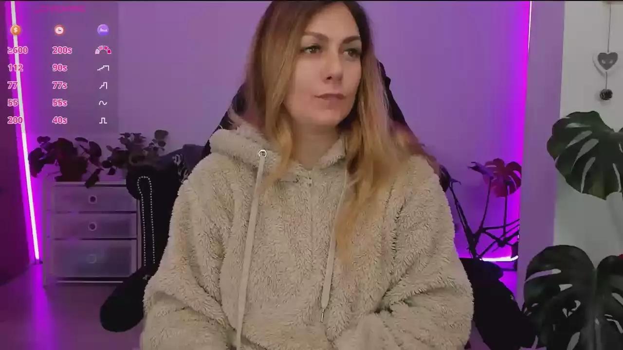 LindaWhite_ on Cam4 