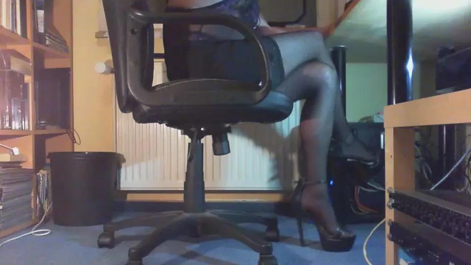 littledwt40 on Cam4 