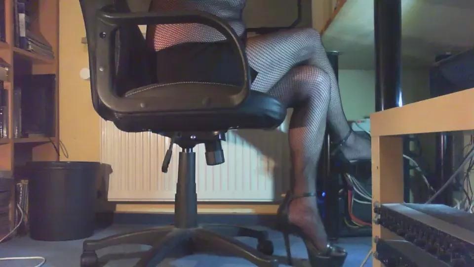 littledwt40 on Cam4 
