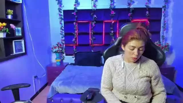 LizaAndCharlot on Cam4 