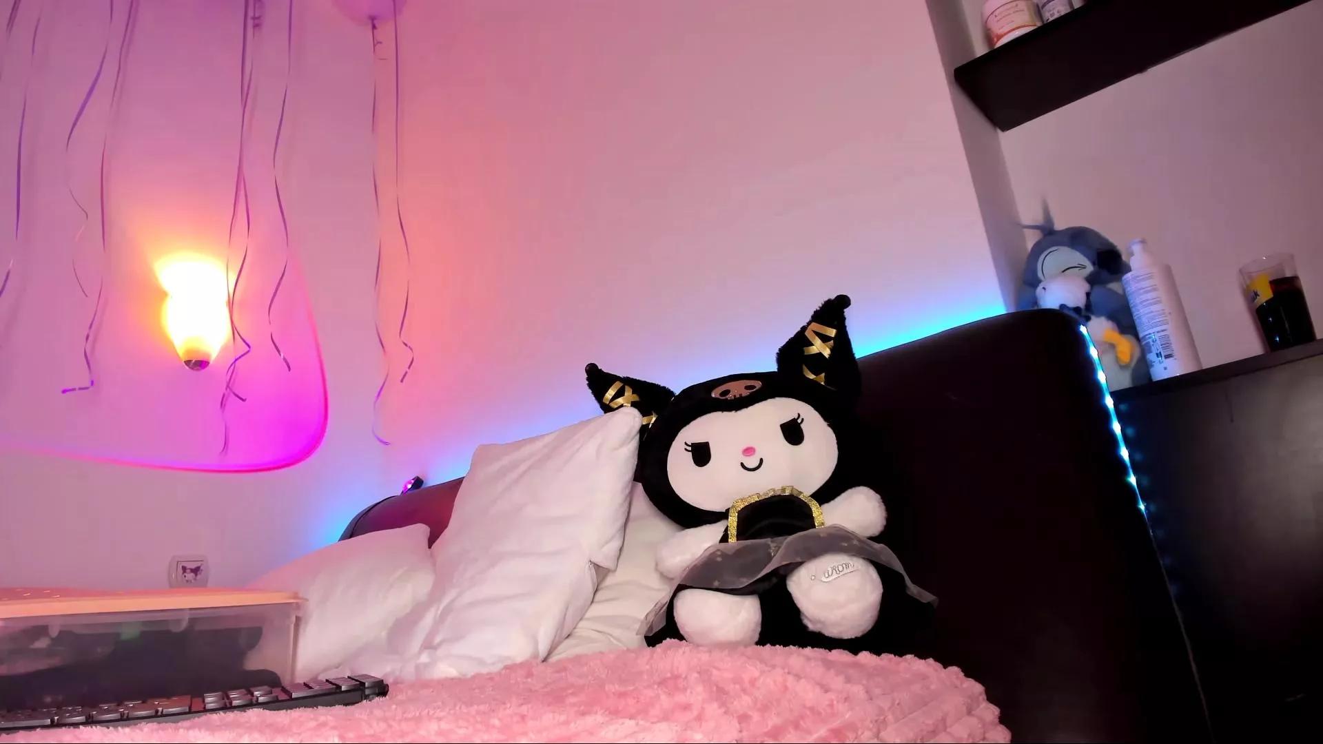 LizaLoveness on Cam4 