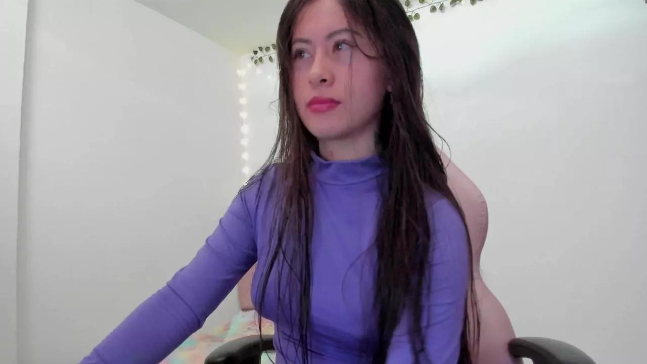lizbluee on Cam4 