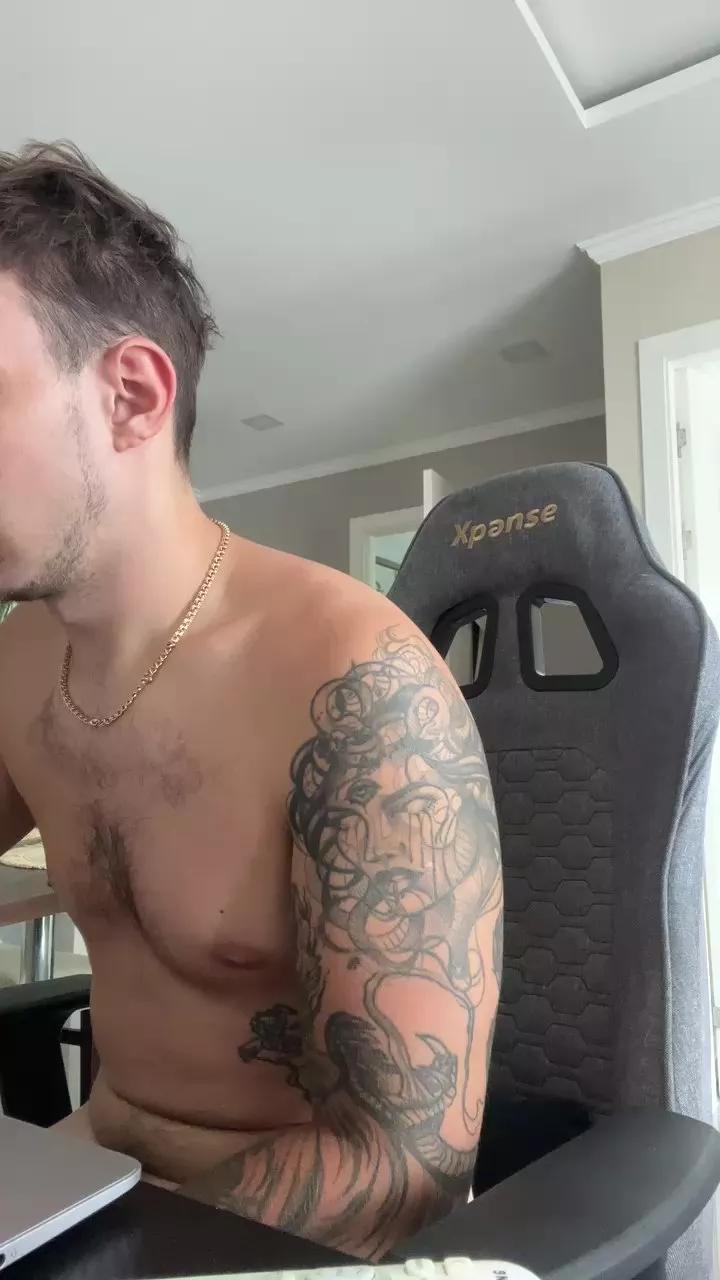 lkotikl on Cam4