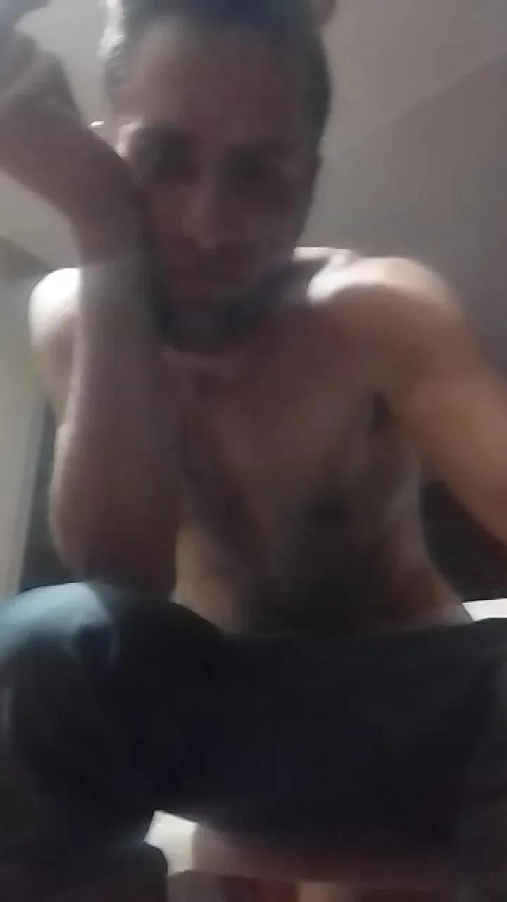 Offline lll854 on Cam4