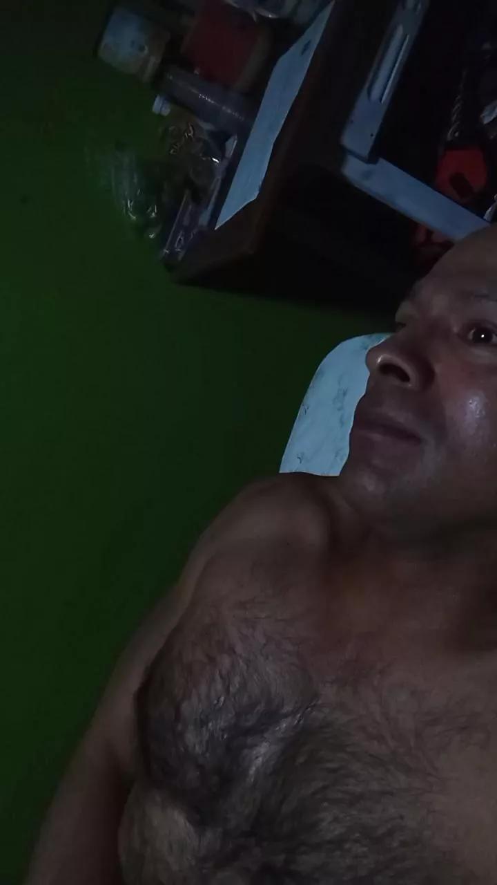 Lobogym39 on Cam4 