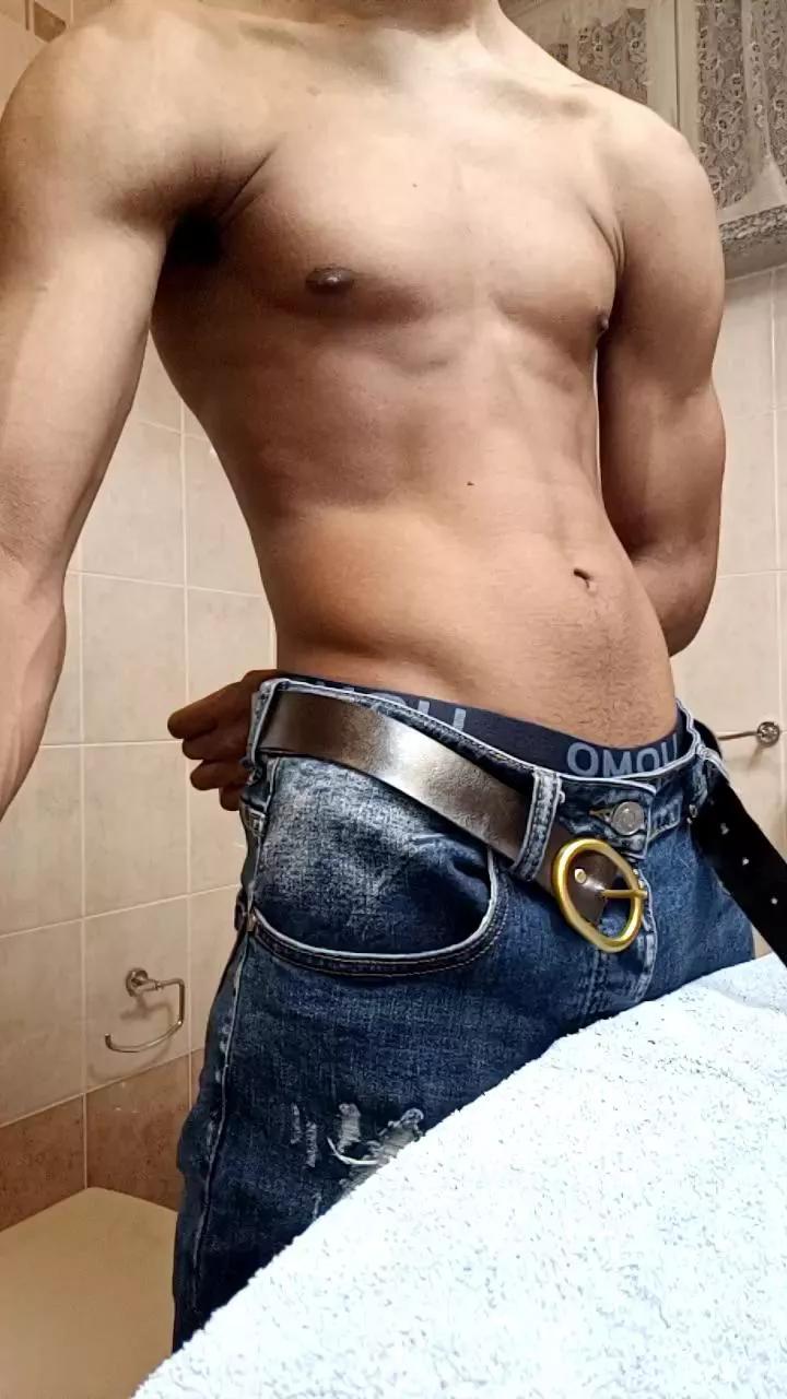 Locsmi on Cam4 