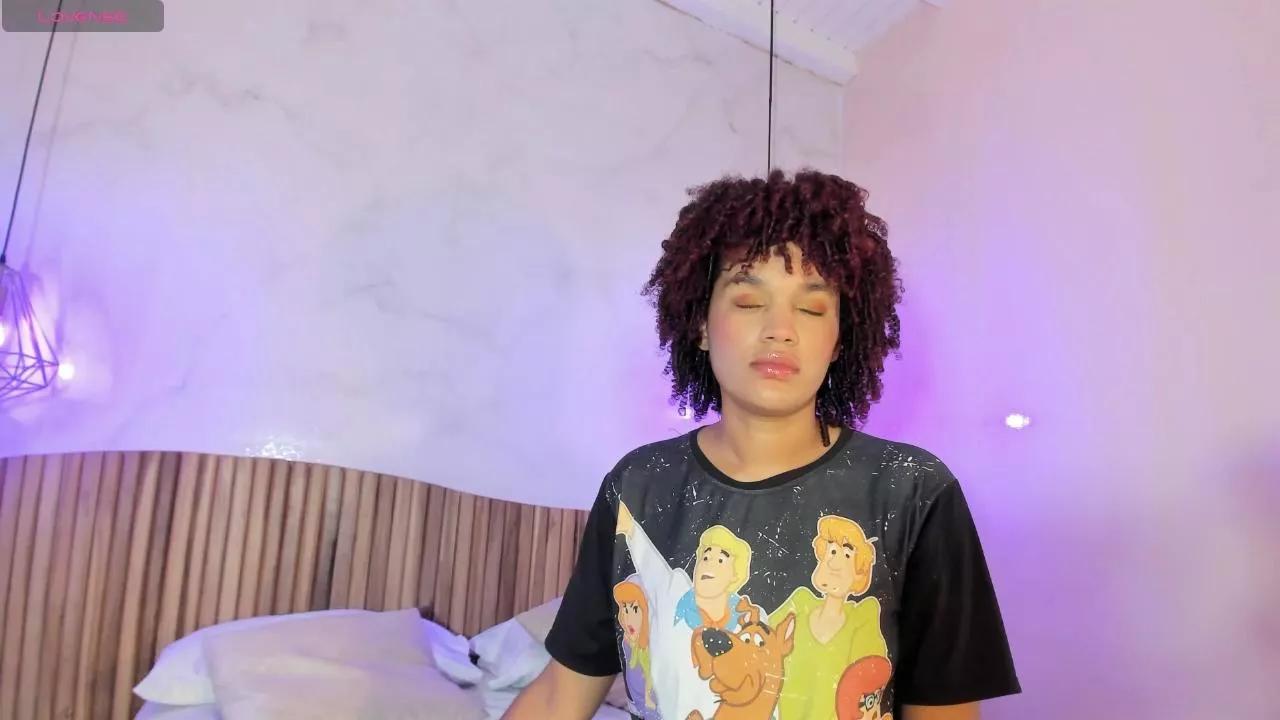 LolaDupont on Cam4 