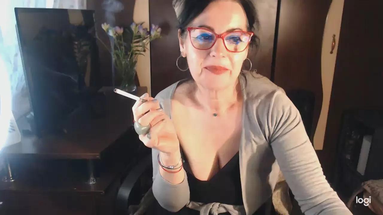 LollaGreate on Cam4 