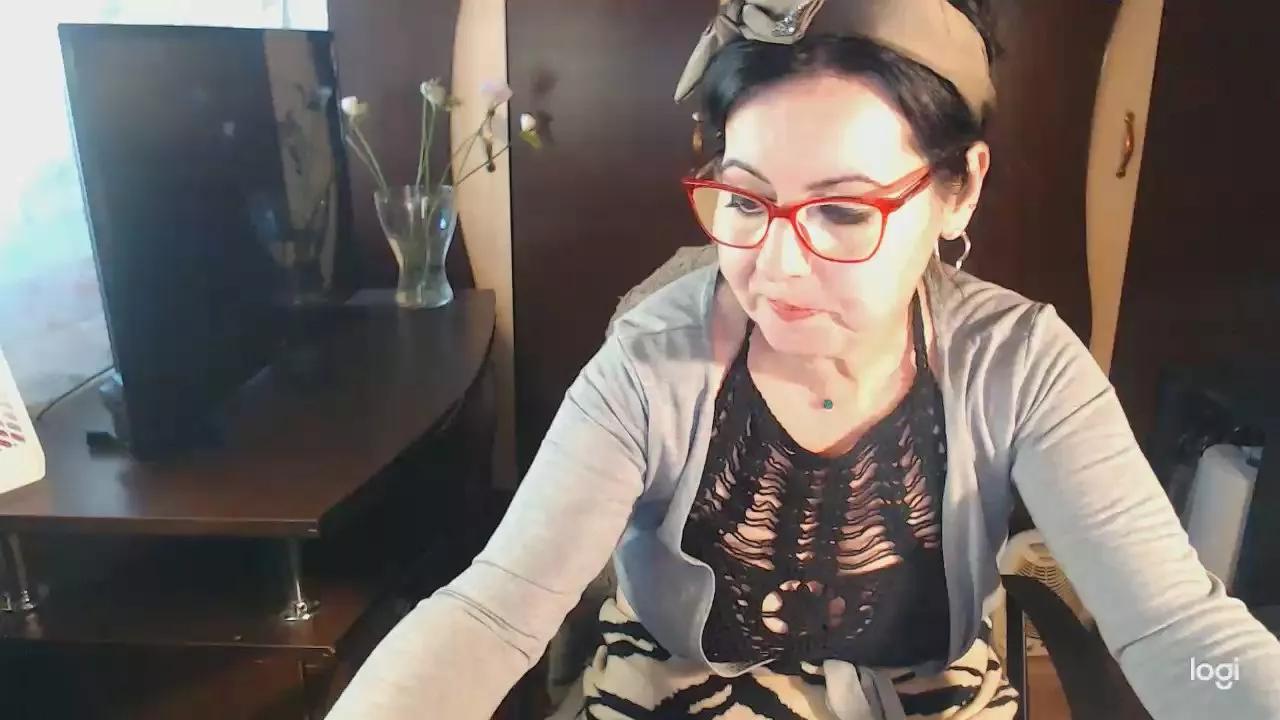 LollaGreate on Cam4 