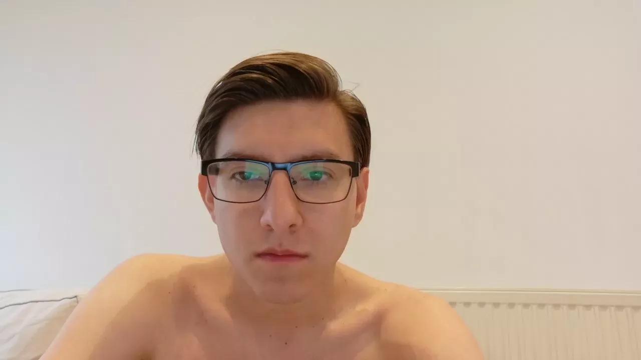 Londonboy405 on Cam4 
