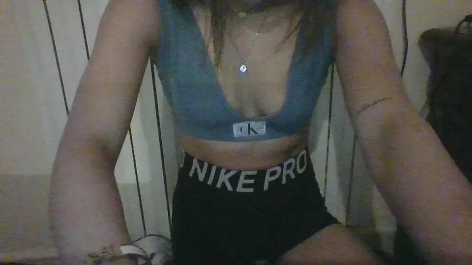 Lorella345 on Cam4 