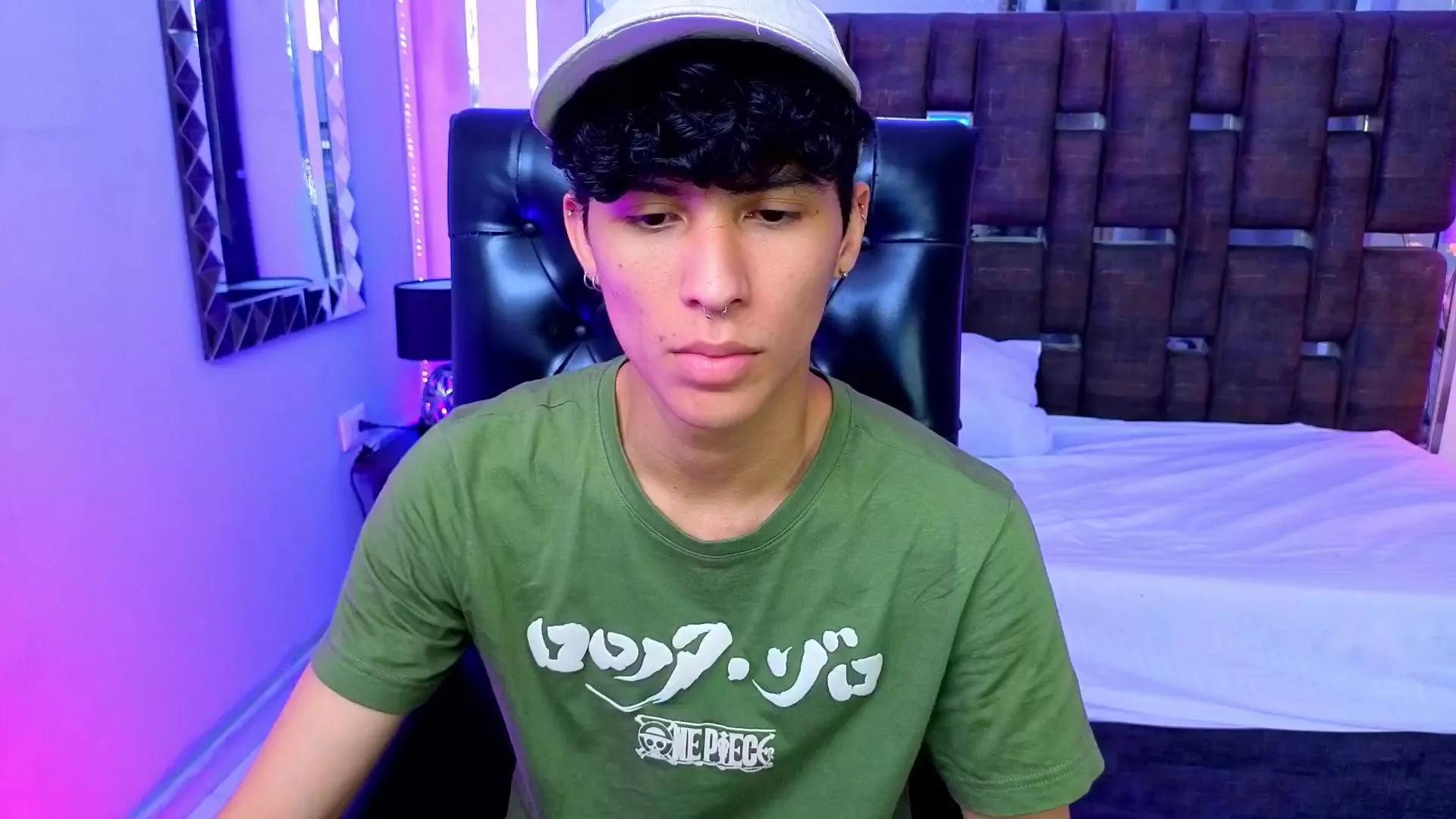 LouiRouse on Cam4 