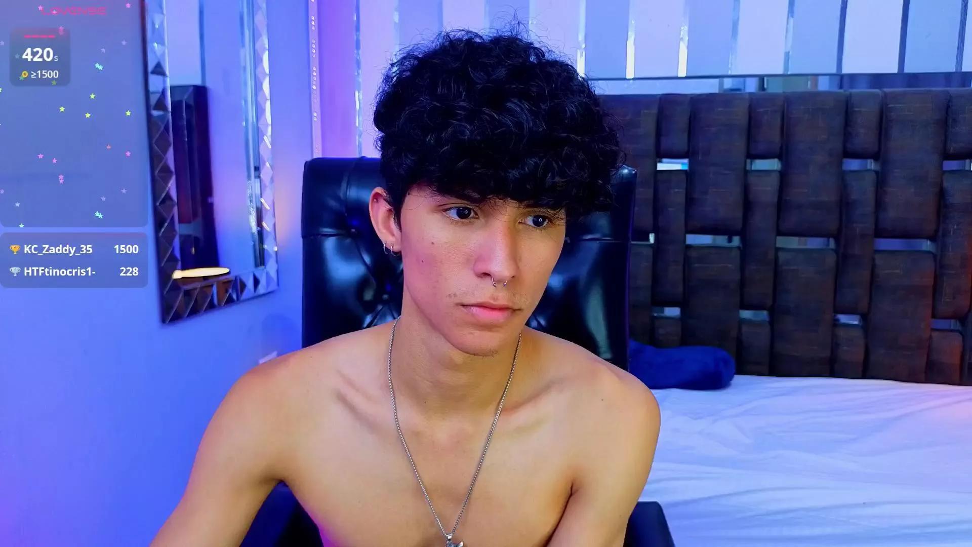 LouiRouse on Cam4 