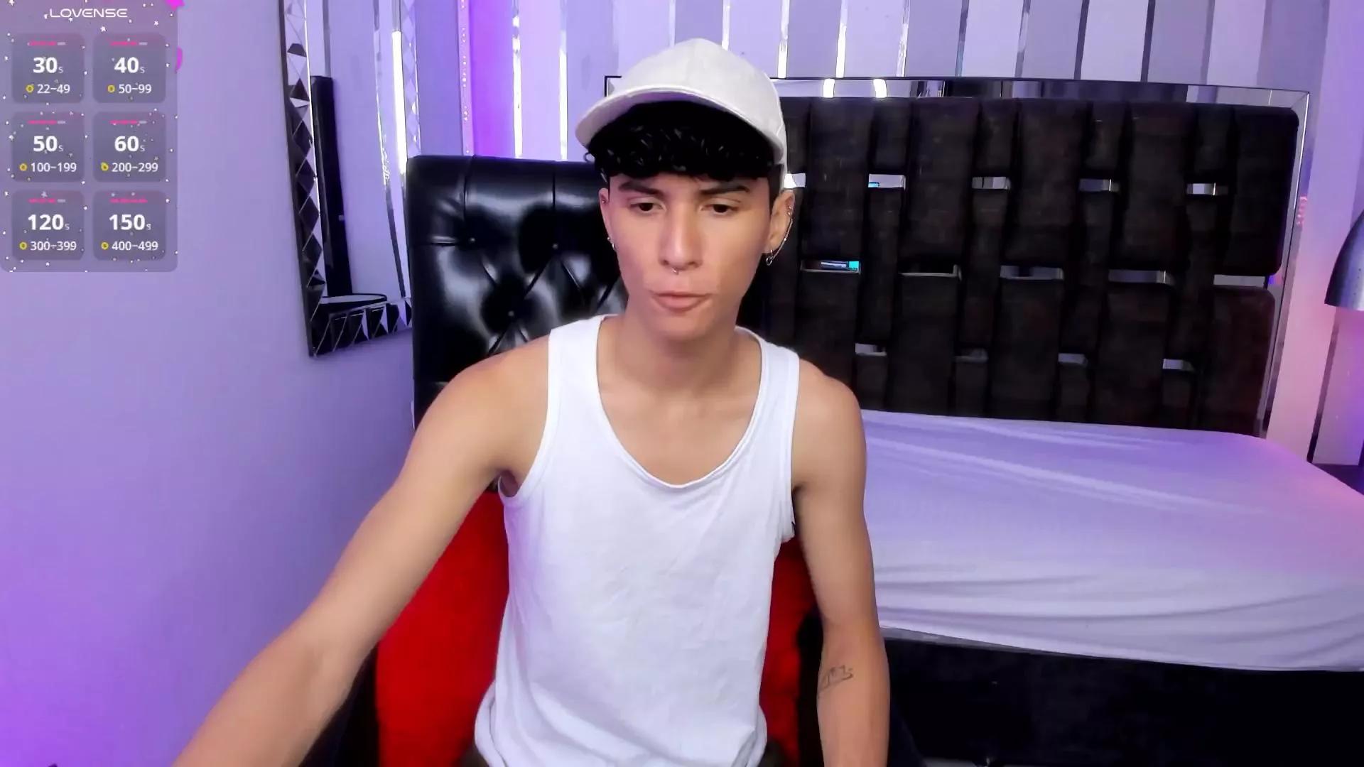 LouiRouse on Cam4 