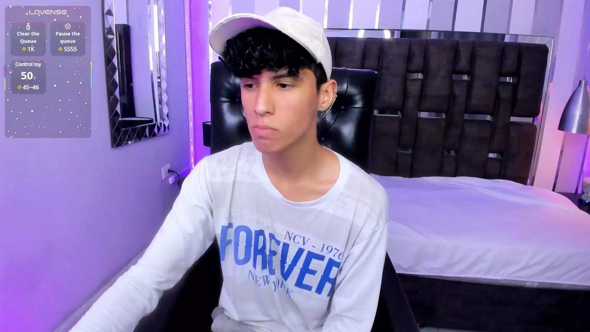 LouiRouse on Cam4 
