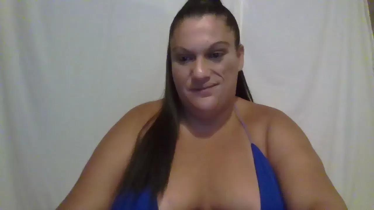 lovemoonAydin on Cam4