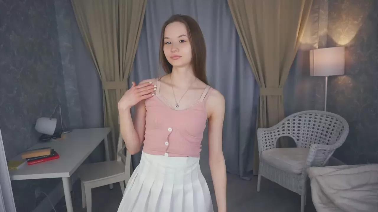 LucettaCurvey on Cam4 