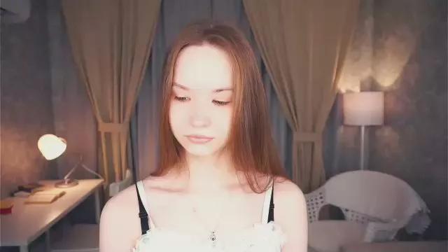 LucettaCurvey on Cam4 