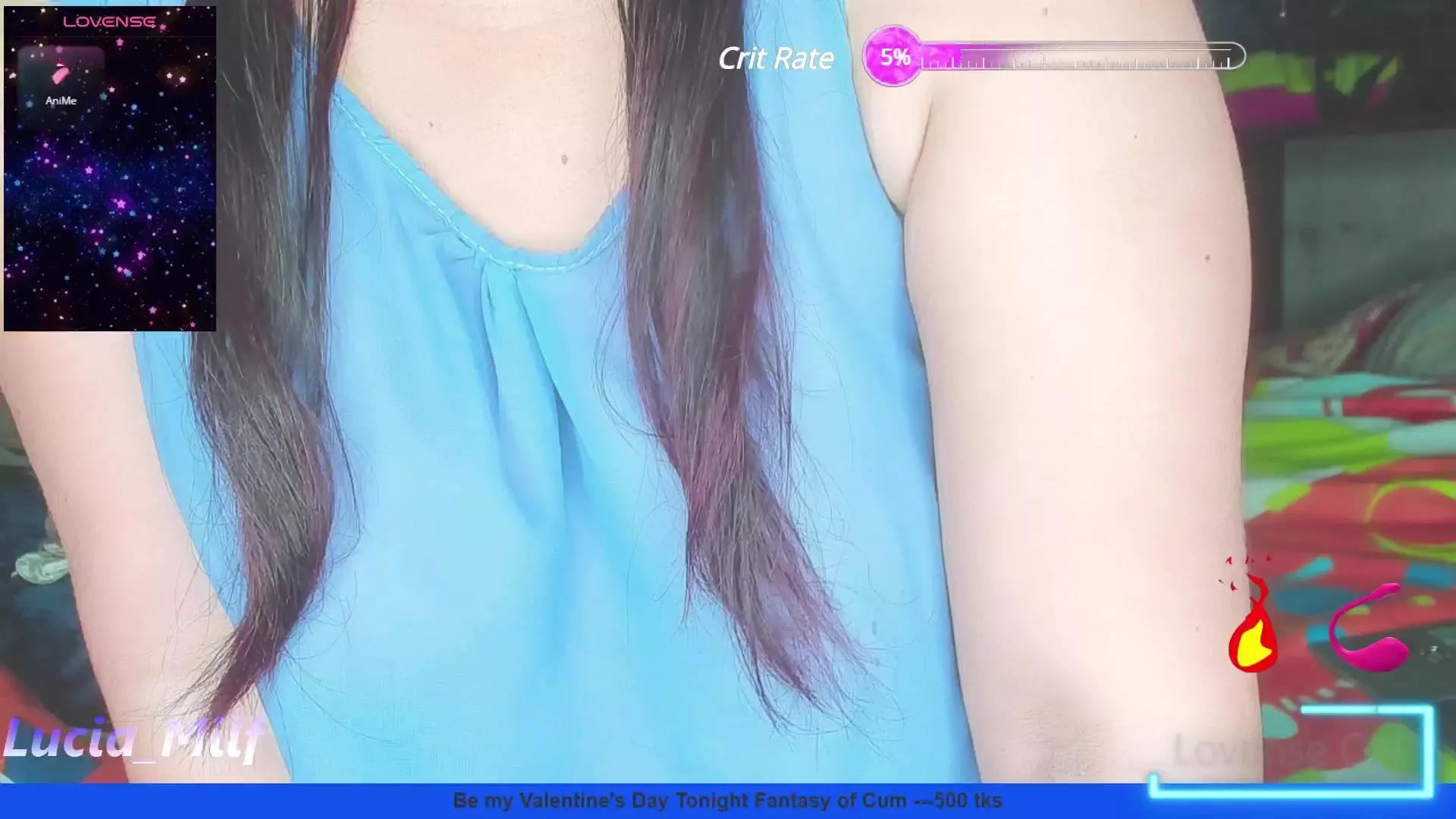 Lucia_Milf on Cam4 