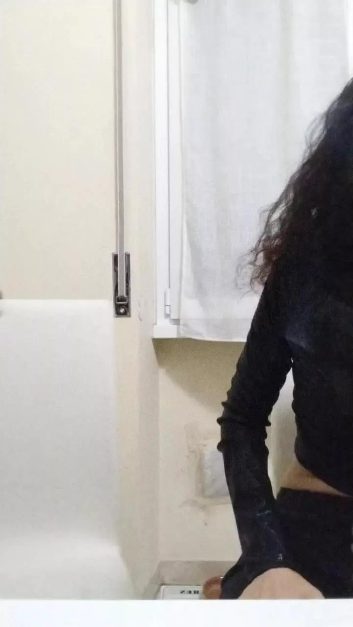 LuciaeGraziella on Cam4 