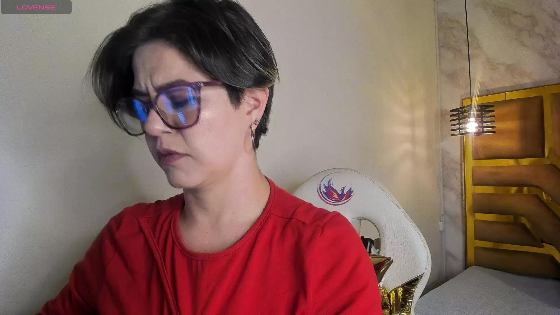 luciifeer_ on Cam4 