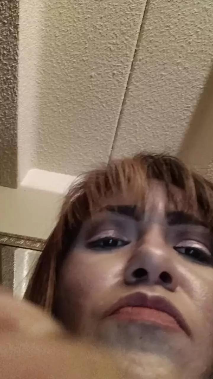 Lucky_Luci on Cam4 